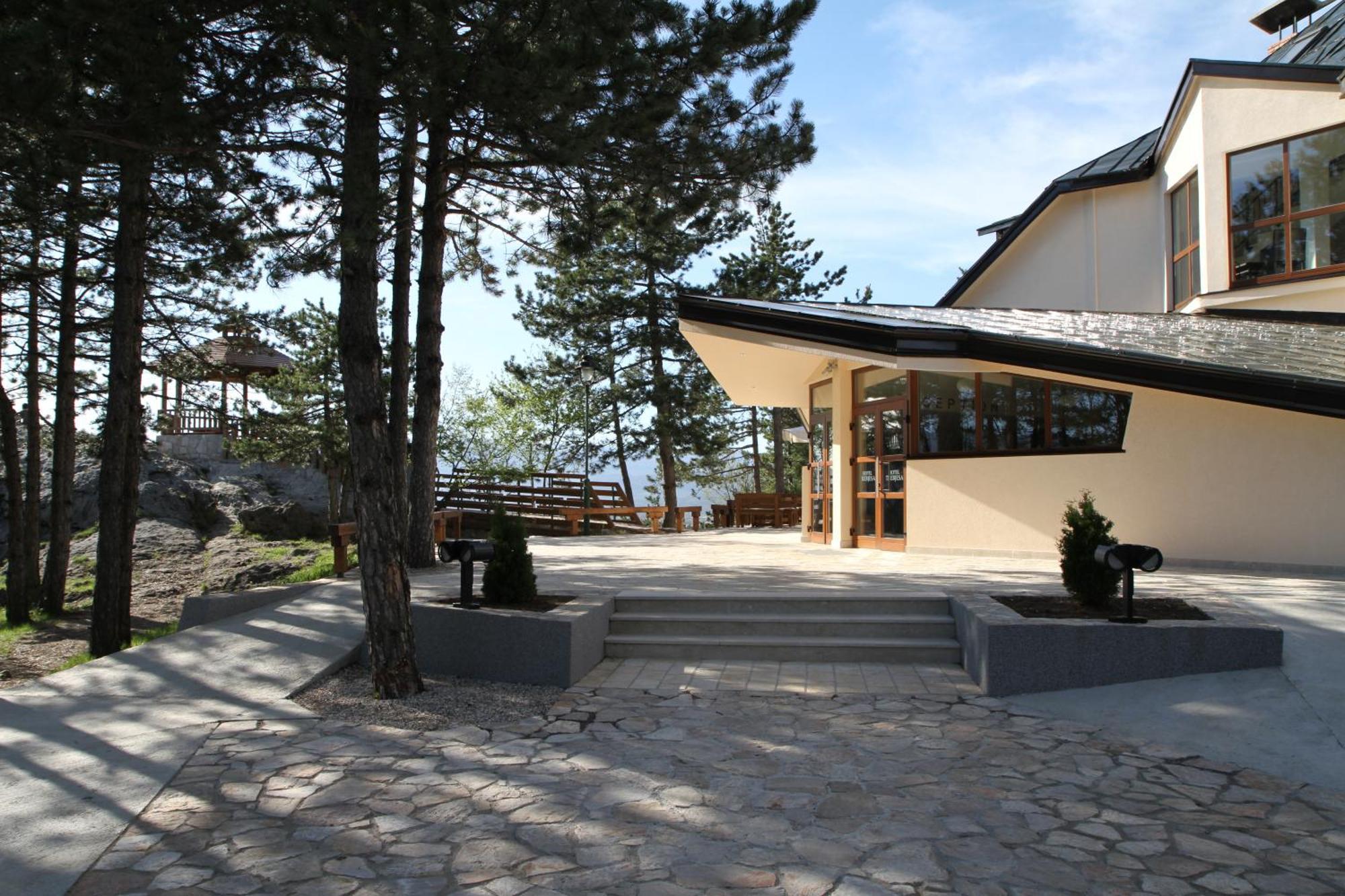 Hotel Trebjesa Niksic Luaran gambar