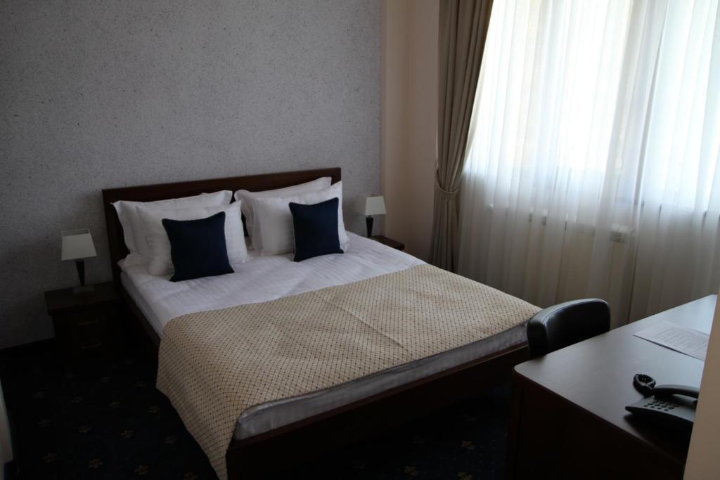 Hotel Trebjesa Niksic Bilik gambar