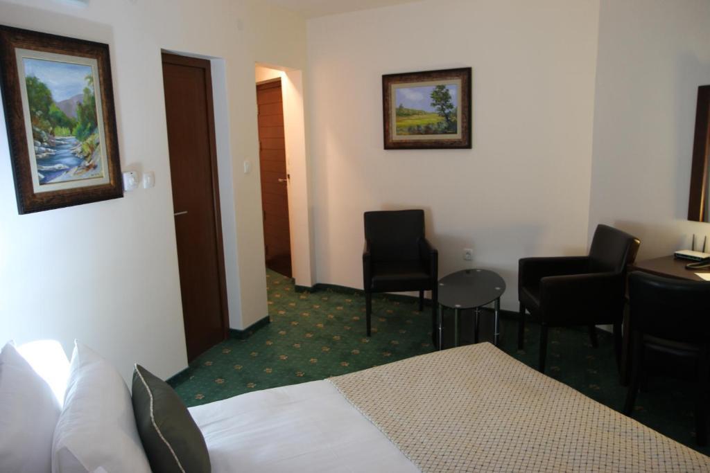 Hotel Trebjesa Niksic Bilik gambar